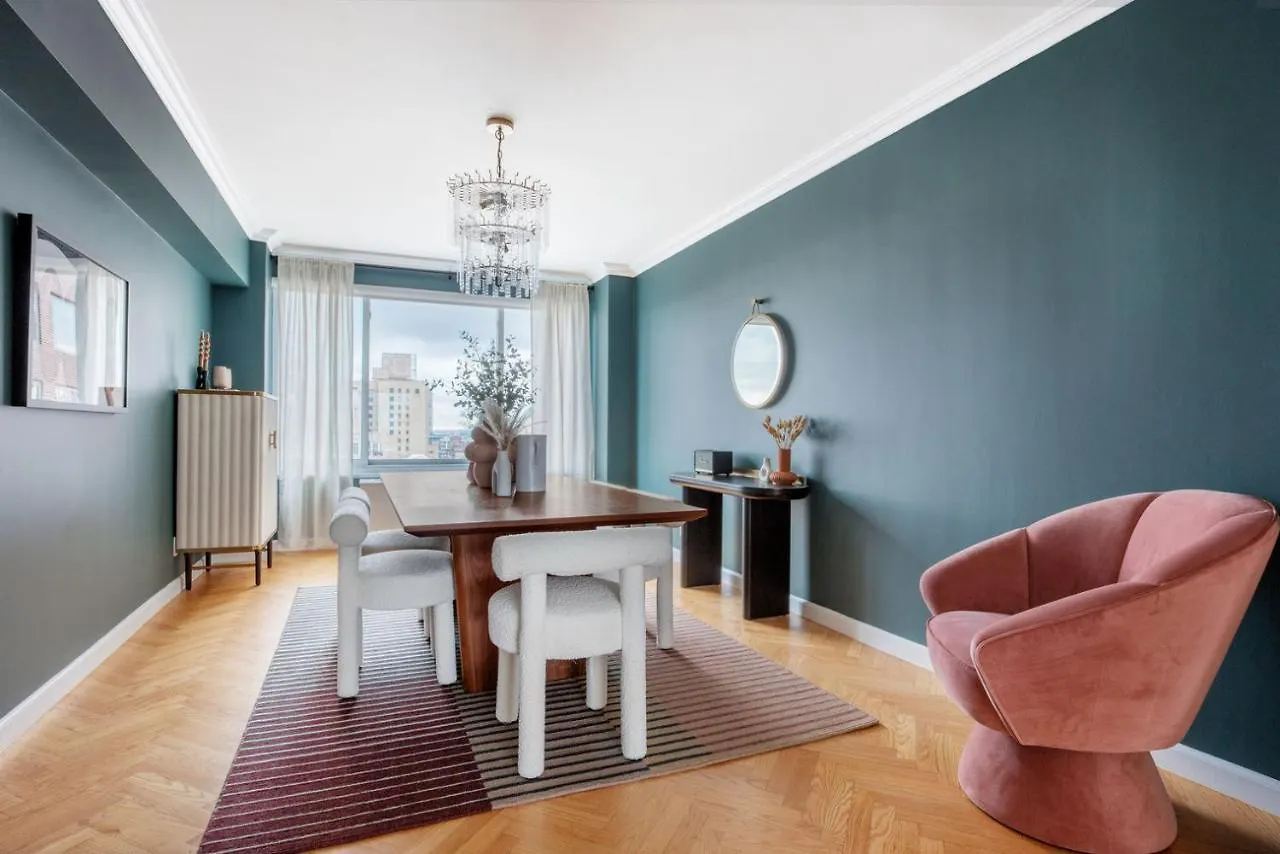 Ues 3Br W Balcony Doorman Nr Central Park Nyc-1192 New York