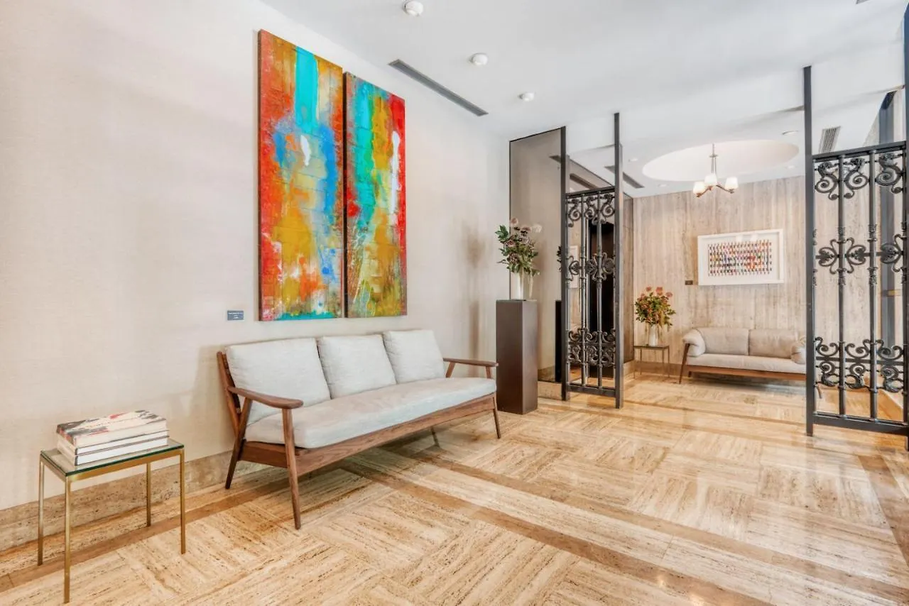 Ues 3Br W Balcony Doorman Nr Central Park Nyc-1192 New York United States